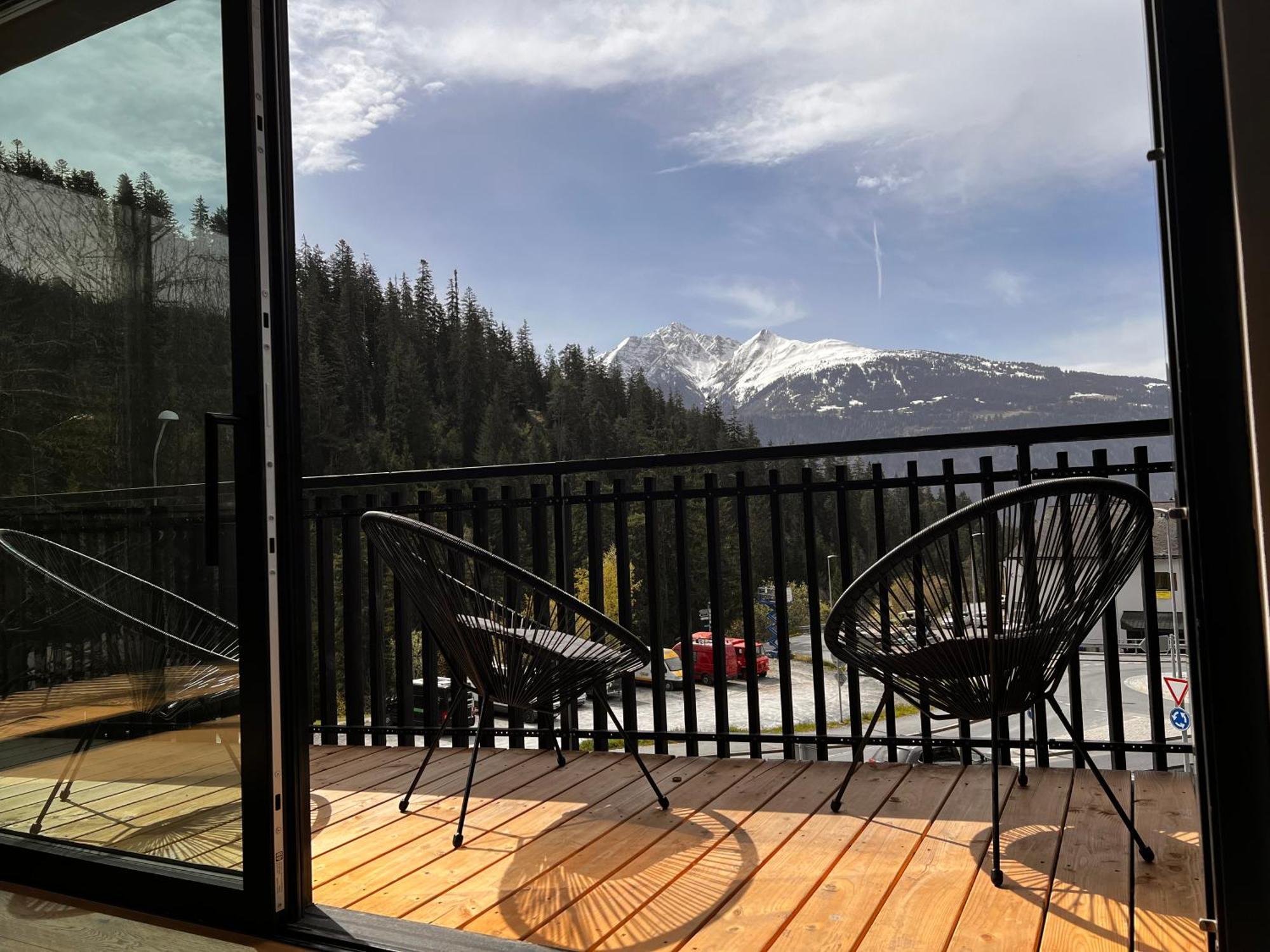 Black Summit Boutique Resort ลากซ์ ภายนอก รูปภาพ