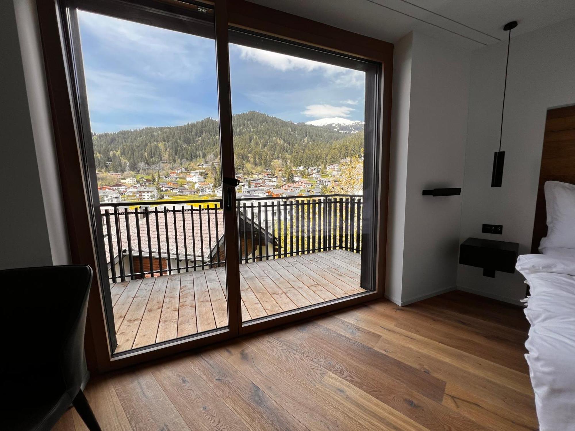Black Summit Boutique Resort ลากซ์ ภายนอก รูปภาพ