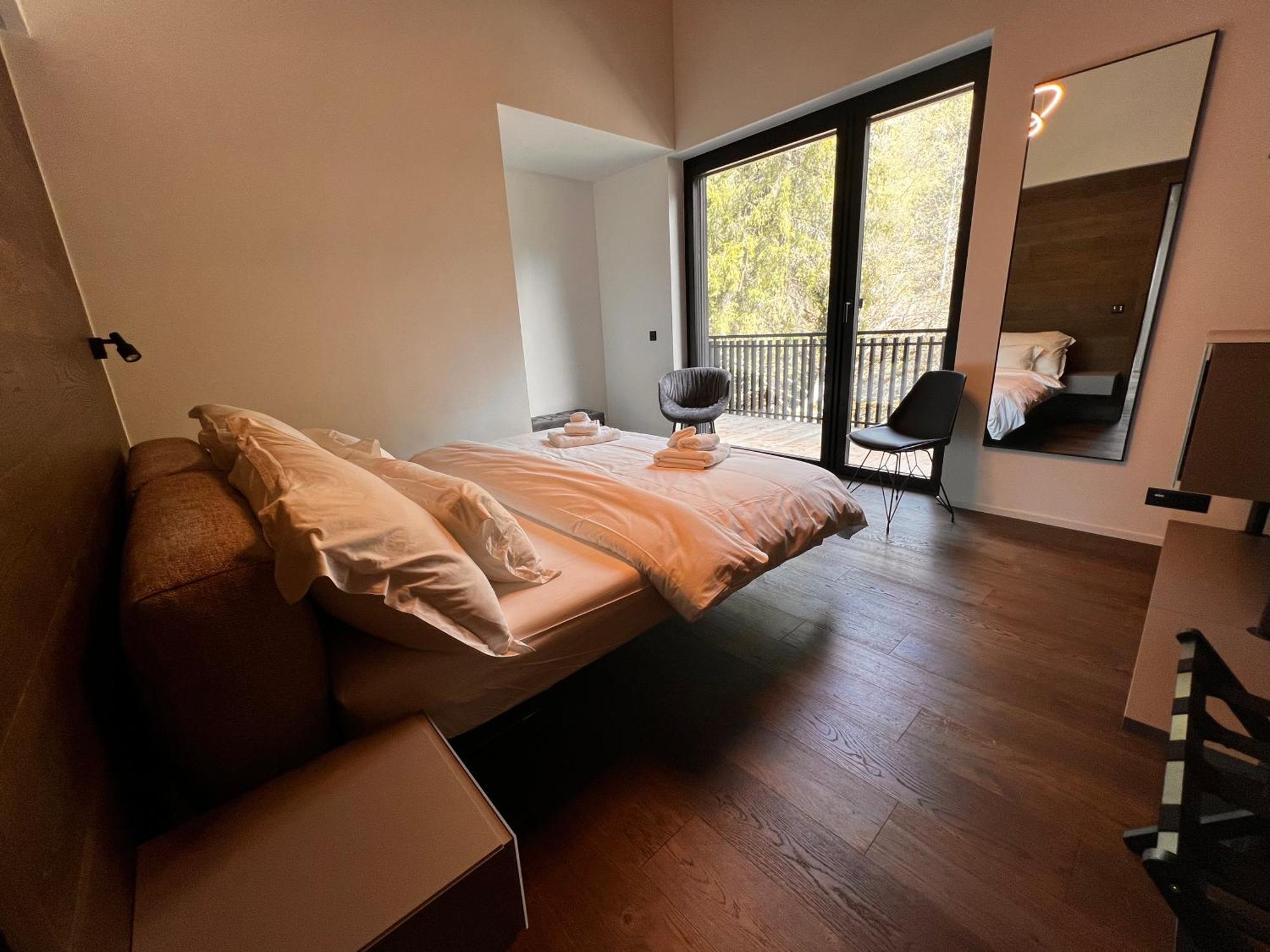 Black Summit Boutique Resort ลากซ์ ภายนอก รูปภาพ